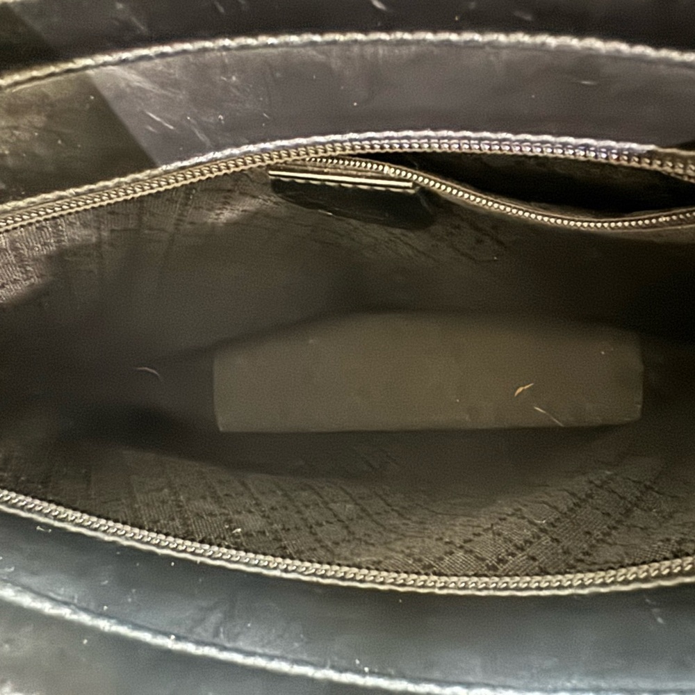 Gucci Elegant Black Tote Bag - Picture 13 of 16